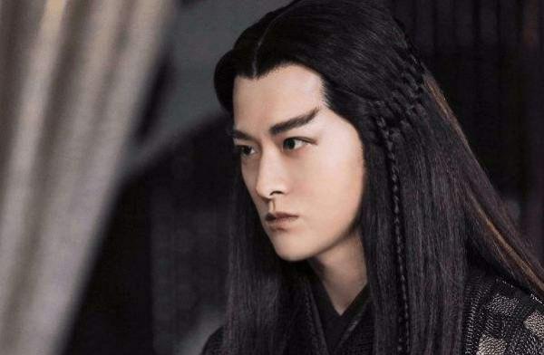 還記得《琉璃》裡的無支祁嗎？他的熒屏初吻獻給了迪麗熱巴？