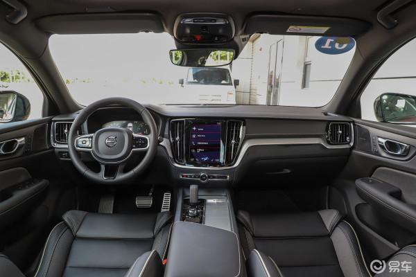 過年回家，開這四款豪華中型車誰更有牌面