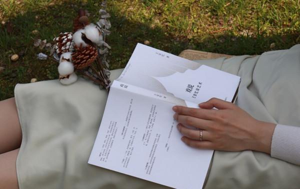 文壇女傑揮菜刀，庖丁解牛解人性，更解經典文學與藝術