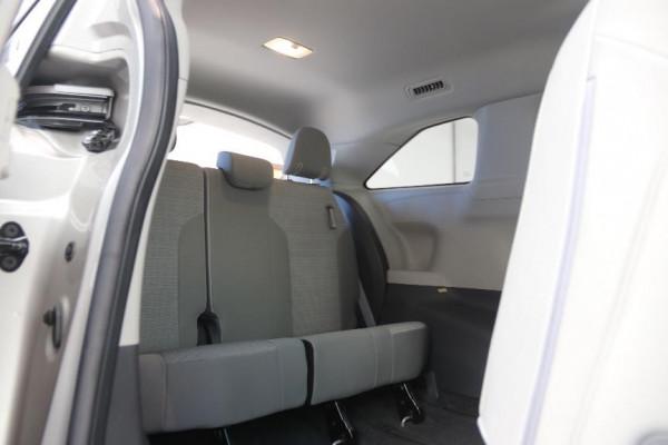 【到店實拍】外形激進，空間優秀，全系2.5L混動，豐田賽那實拍