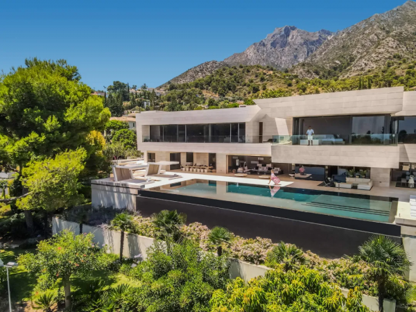 1.6億超級豪宅，3000㎡多，把奢華玩出花樣