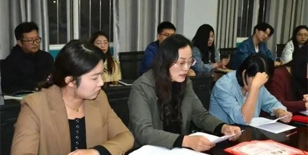 青藍結對共育桃李 師徒同行共築未來 | 棠張中學舉行新老教師結對幫扶儀式 青藍結對共育桃李 師徒同行共築未來 | 棠張中學舉行新老教師結對幫扶儀式