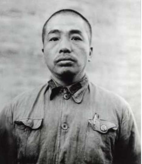 紅軍陷入絕境，一名國軍中將電告彭德懷：給你們創造一次殲敵機會