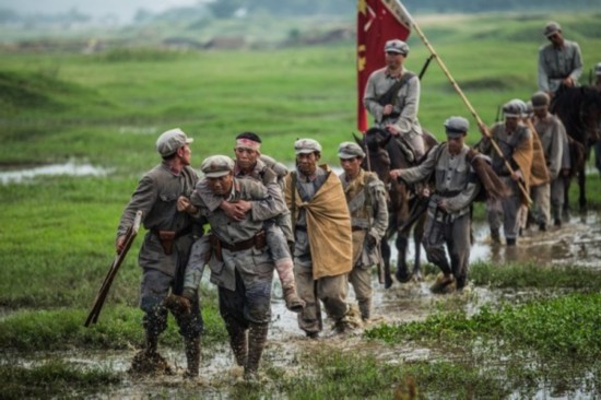 本是一名漢族女紅軍卻只會說藏語，她是誰？又經歷過怎樣的人生？