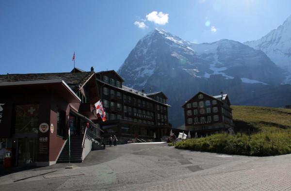 素有“殺人壁”惡名的阿爾卑斯三大北壁·阿爾卑斯八景之四