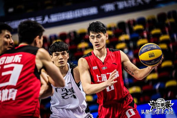 正式聯手李春江！國字號前鋒重返CBA，代表上海隊出戰