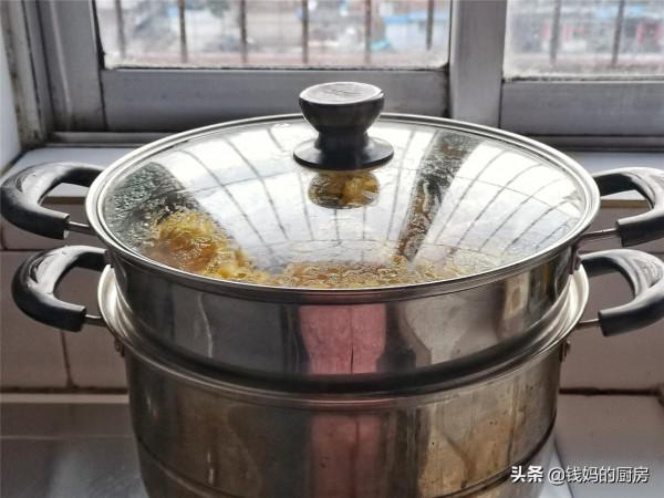 最近花捲這個做法火了,一切一卷像朵花,朋友圈裡大家都在曬 最近花捲這個做法火了,一切一卷像朵花,朋友圈裡大家都在曬