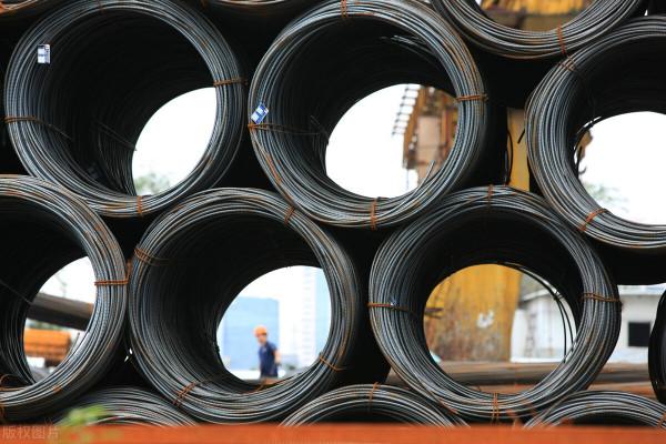 市場成交小幅回升,鋼材現貨價格繼續大幅下挫 市場成交小幅回升,鋼材現貨價格繼續大幅下挫