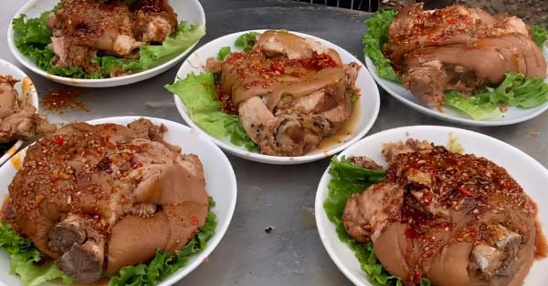 山東農村大席菜太豪橫了，360塊錢16個菜，場面壯觀外地人看傻眼