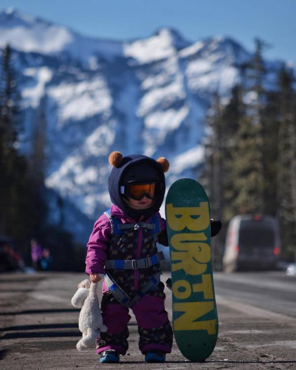 美國4歲萌娃單板攀巖越野樣樣行？爹媽超愛戶外運動，娃也不簡單