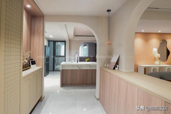 侘寂的素，拱門的古，這疊拼只住藝術家