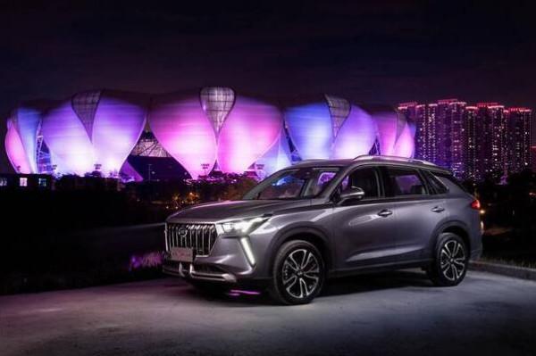 2.0T的動力組合，極具辨識度的外觀，顏值上不輸哈弗H6