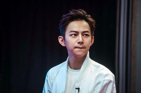 何炅的風光日子,再也回不去了 何炅的風光日子,再也回不去了