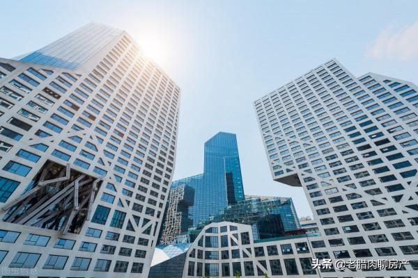 樓市陷入僵局，既買不起也賣不掉，如何破局？曹德旺給出合理建議