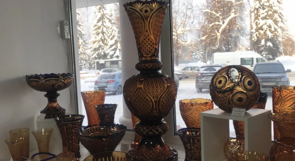 俄羅斯生產的僅有的奢侈品，有著266年曆史的傳統工藝品