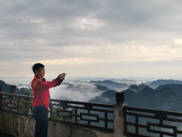 湘西有一條40公里景觀路，還未開發，我自駕後稱其為“最美縣道”