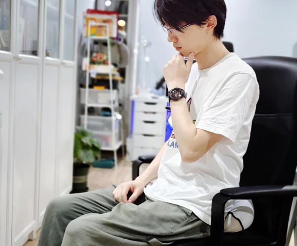 主打健康監測，兼顧續航和戶外使用 - 華碩健康表2代 VivoWatch SP