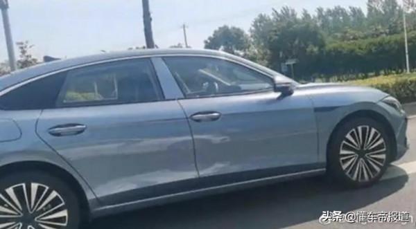 新車 | 無框車門+雙連屏，大眾全新凌渡內飾曝光，軸距與速騰一致