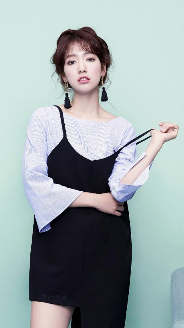 熱門劇韓國女星樸信惠,平時的穿衣又是怎樣穿的呢?值得我們借鑑 熱門劇韓國女星樸信惠,平時的穿衣又是怎樣穿的呢?值得我們借鑑