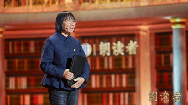 《朗讀者》三年後重回央視黃金檔！第一期就被董卿對話張桂梅破防