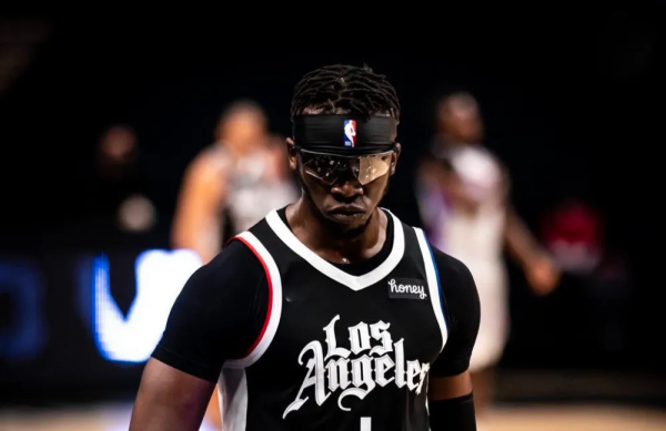 快船行駛的方向