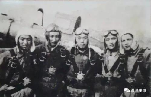 空七軍軍長劉玉堤派警衛員到火車站接人被歹徒打傷，將軍憤怒異常