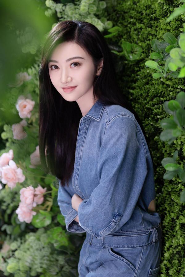 景甜牛仔服高畫質美圖桌布