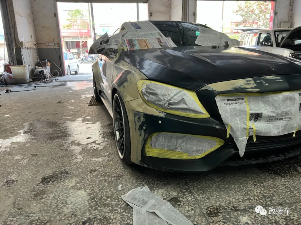 趕在過年前換賓士C Coupe，加班加點割完寬體快樂過新年