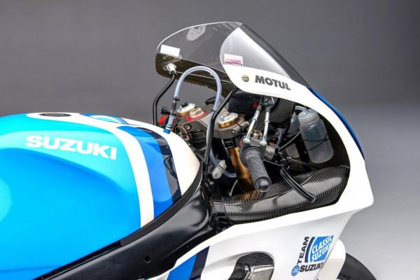 Suzuki 1996 GSX-R750 SRAD 復活版賽車