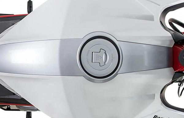 貝納利運動街車紅寶龍，單缸馬力12.9匹，滿油跑400公里，1萬出頭