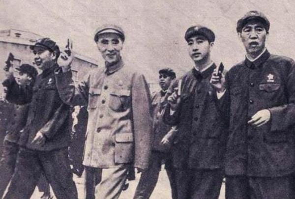 九一三事件後，民航政委被隔離審查，退役後每月發放100元生活費