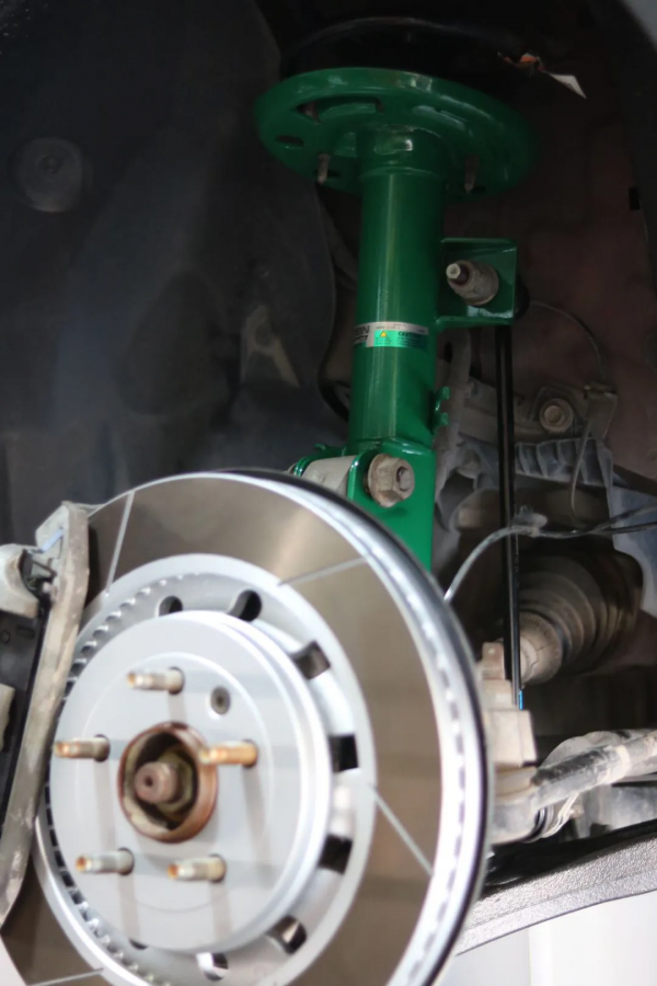 怪獸修車：翻新一輛&quot;破舊&quot;的二手福特探險者，最終&quot;舊車&quot;變新車