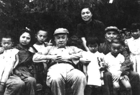 唯一沒參加長征的元帥,拖著受傷的身體,面臨內部背叛終不負所托 唯一沒參加長征的元帥,拖著受傷的身體,面臨內部背叛終不負所托