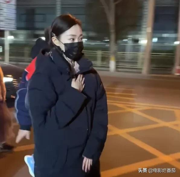 元宵晚會彩排：金晨美目顧盼，小撒如鄰家哥哥，萬茜短髮衛衣颯爽