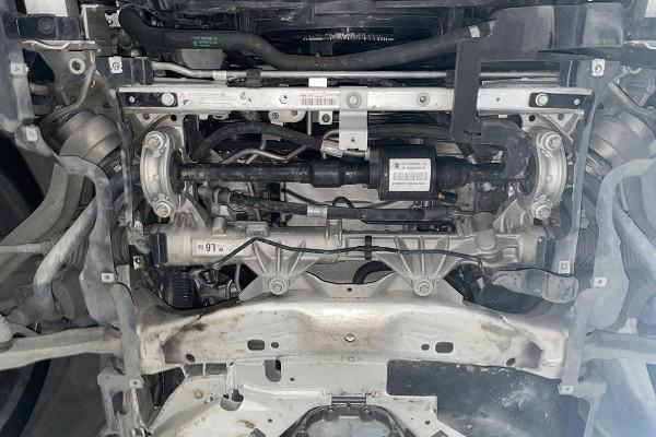 400多萬的勞斯萊斯開出去檢測底盤，賣家：開是沒法開，你可以拖