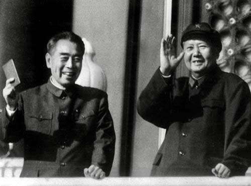 周恩來代表毛主席送出一份國禮,收禮者反應各異:幾家歡樂幾家愁 周恩來代表毛主席送出一份國禮,收禮者反應各異:幾家歡樂幾家愁