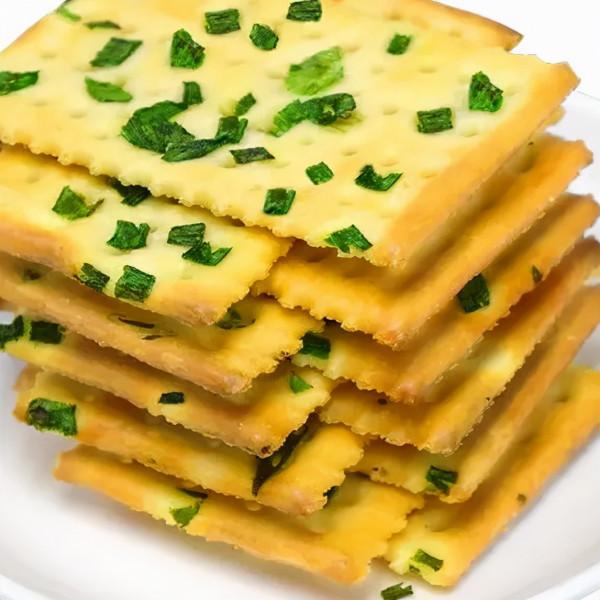 蔥香味餅乾,鹹香酥脆,蔥香濃郁,油香十足,越吃越上頭 蔥香味餅乾,鹹香酥脆,蔥香濃郁,油香十足,越吃越上頭