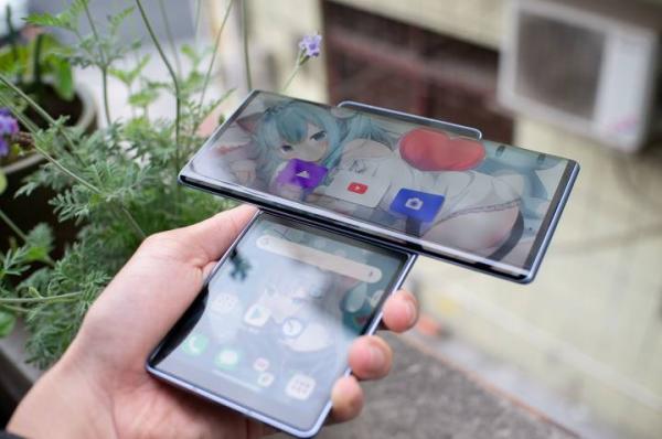 開箱一個爛大街的手機 LG Wing