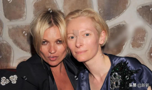 作為合影“殺手”，她到底贏在哪裡？