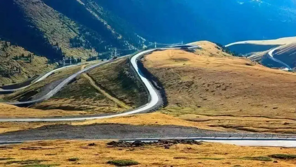 11月去哪裡賞秋?6個人少景美的旅行地,正是你要出發的方向 11月去哪裡賞秋?6個人少景美的旅行地,正是你要出發的方向