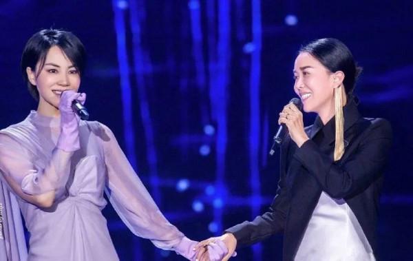 央視春晚的10個名場面,馮鞏沈騰劉謙皆有,節目一個比一個經典 央視春晚的10個名場面,馮鞏沈騰劉謙皆有,節目一個比一個經典