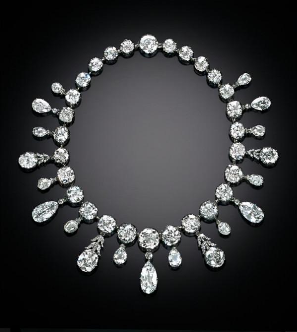 美國富豪中的“王室迷”,竟然“繼承”了4位皇后的家當 美國富豪中的“王室迷”,竟然“繼承”了4位皇后的家當