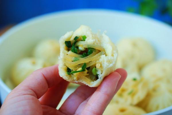 天冷了，遇到這菜多買點兒，一次買上10來斤，蒸包子吃太香了