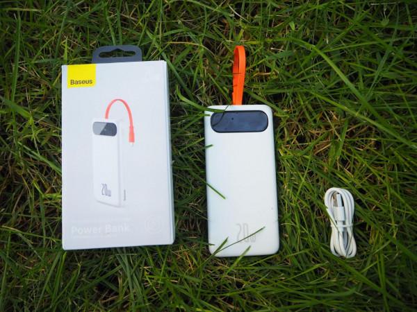 出門不再帶線:倍思布洛克帶線數顯快充移動電源 出門不再帶線:倍思布洛克帶線數顯快充移動電源