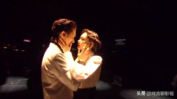 湖南跨年晚會，容祖兒Twins姐妹花，詮釋閨蜜之情，破防無數觀眾