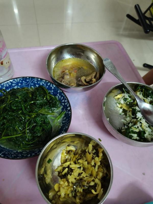 曬一曬最近母女倆偶爾的三餐 曬一曬最近母女倆偶爾的三餐