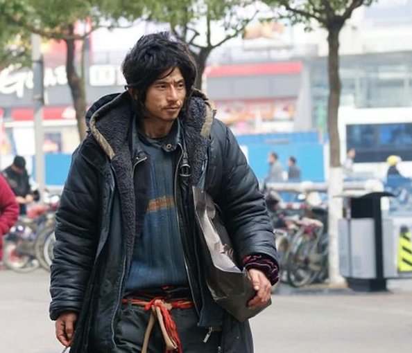 臭貨的悲喜人生——換親悲劇中的醜陋人性 臭貨的悲喜人生——換親悲劇中的醜陋人性