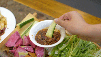 這家小酒館的「無敵下酒菜」4個人都吃不完,來晚吃不到 這家小酒館的「無敵下酒菜」4個人都吃不完,來晚吃不到