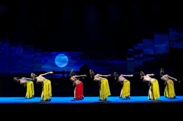 暑假，帶娃來桂林千古情放肆撒野，看精彩演出，重返侏羅紀