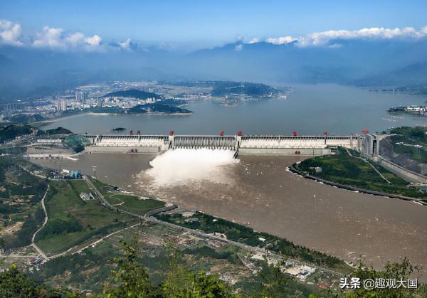 日本籌備40多年，幫印度修建了個大壩，為何開閘第一天就崩潰了？